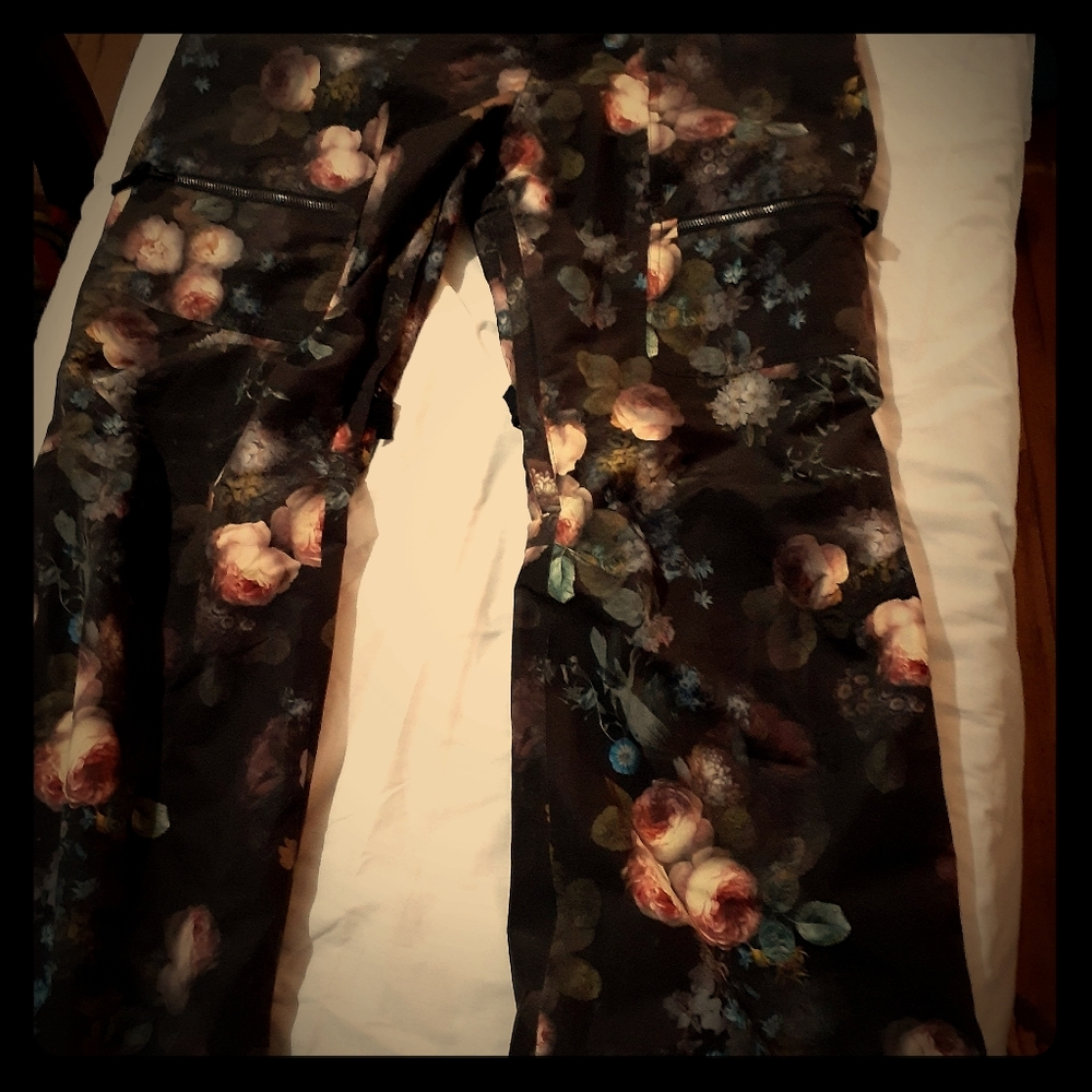 Sold-! Burton Snow pants Sold-!